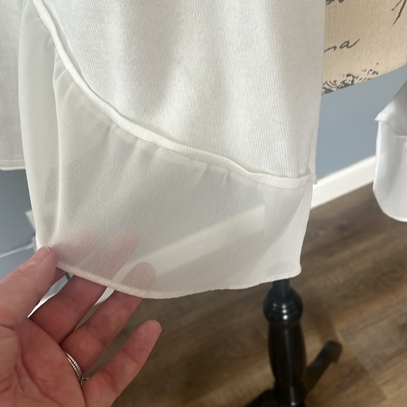 Pretty white flowy open front cardigan large - Picture 2 of 5